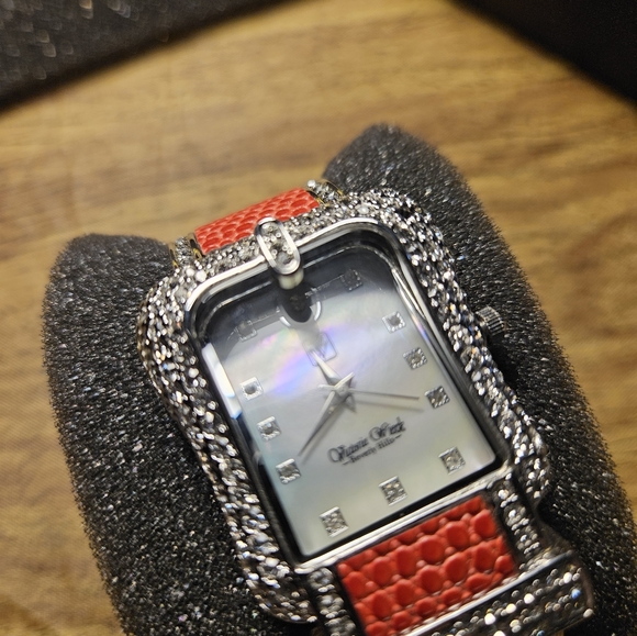 Victoria Wieck Bangle Watch - Picture 9 of 12